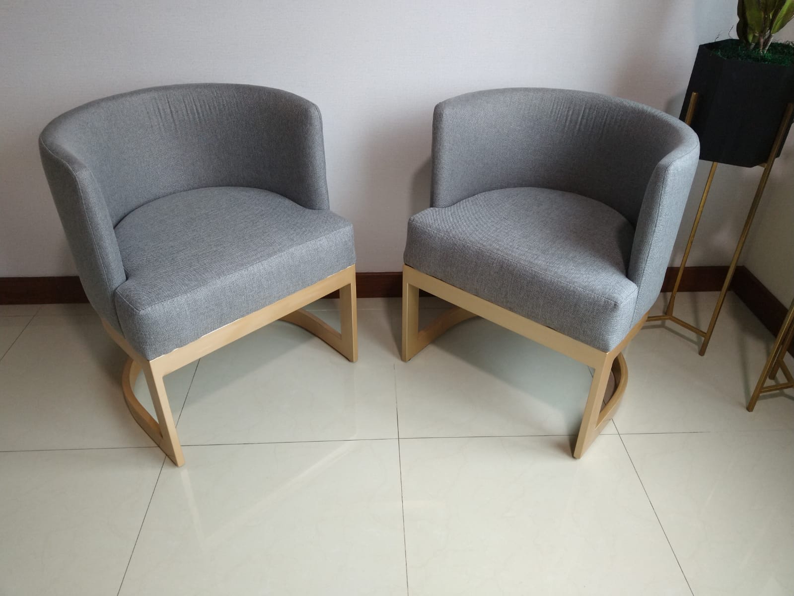02baeef9-115f-4e38-86d0-13246ee5f4dd silla estilo ana